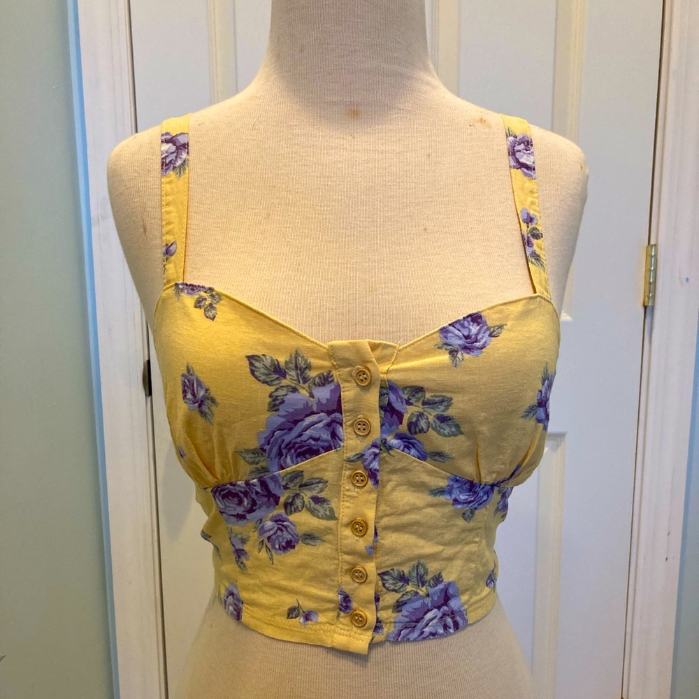 **FOREVER 21** Floral Linen Crop Top